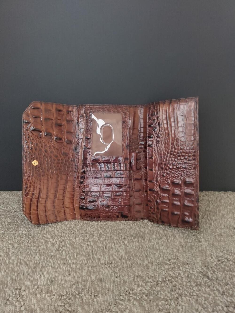 Brahim Cordelia Croc Embossed Wallet Leather Trifold - Pecan Melbourne - Picture 5 of 9